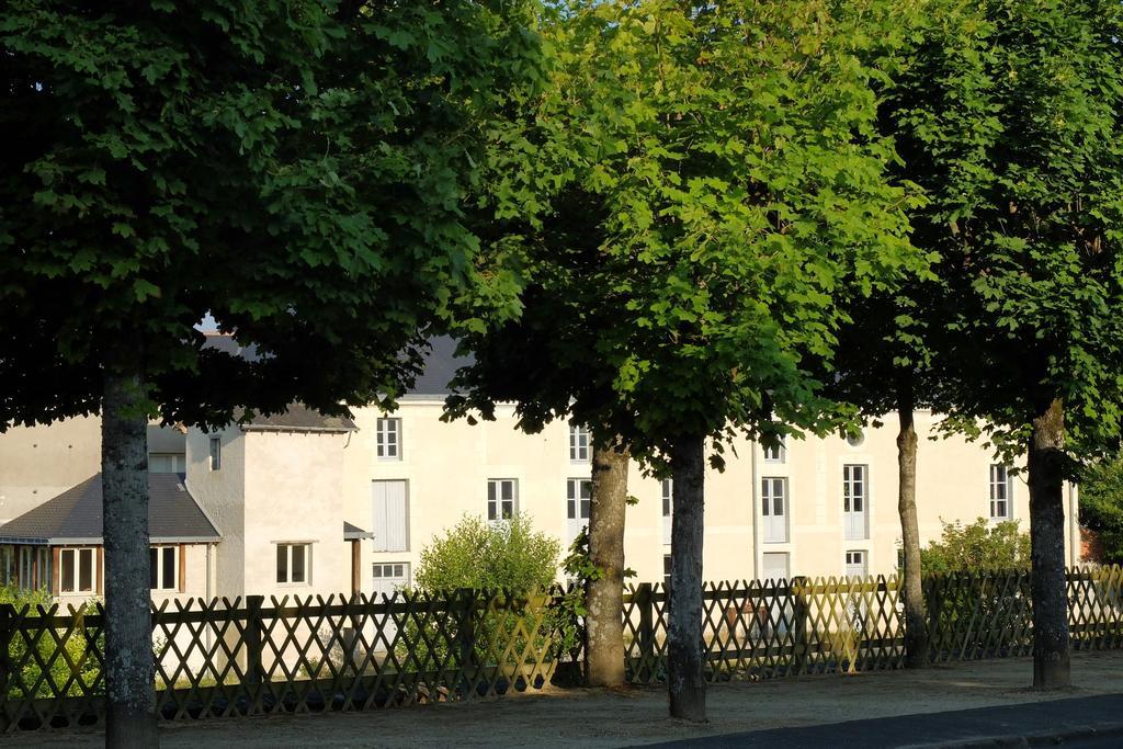 Gite Des Grands Moulins De Bauge Ngoại thất bức ảnh